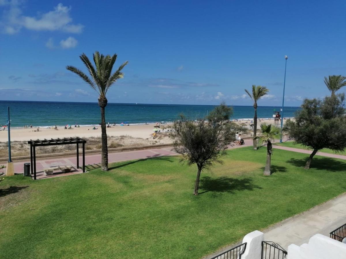 شقة Barrosa Frente Al Mar شيكلانا دي لا فرونتيرا المظهر الخارجي الصورة